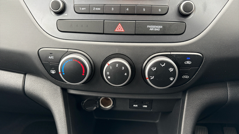 Hyundai i10 1.0 SE 5dr Petrol Hatchback